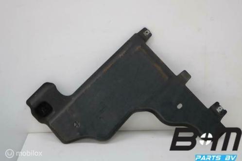 Bodembeschermplaat rechtsachter VW Polo 2G 2Q0825102A, Auto-onderdelen, Overige Auto-onderdelen, Gebruikt