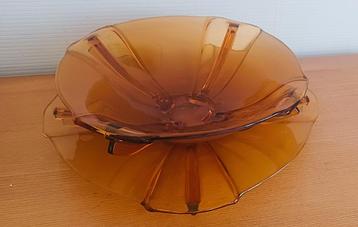 Fruitschaal met ART DECO-ondersteuning beschikbaar voor biedingen