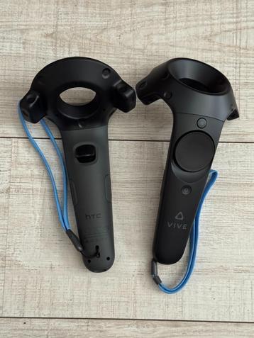 HTC Vive Controllers (manettes VR)  beschikbaar voor biedingen