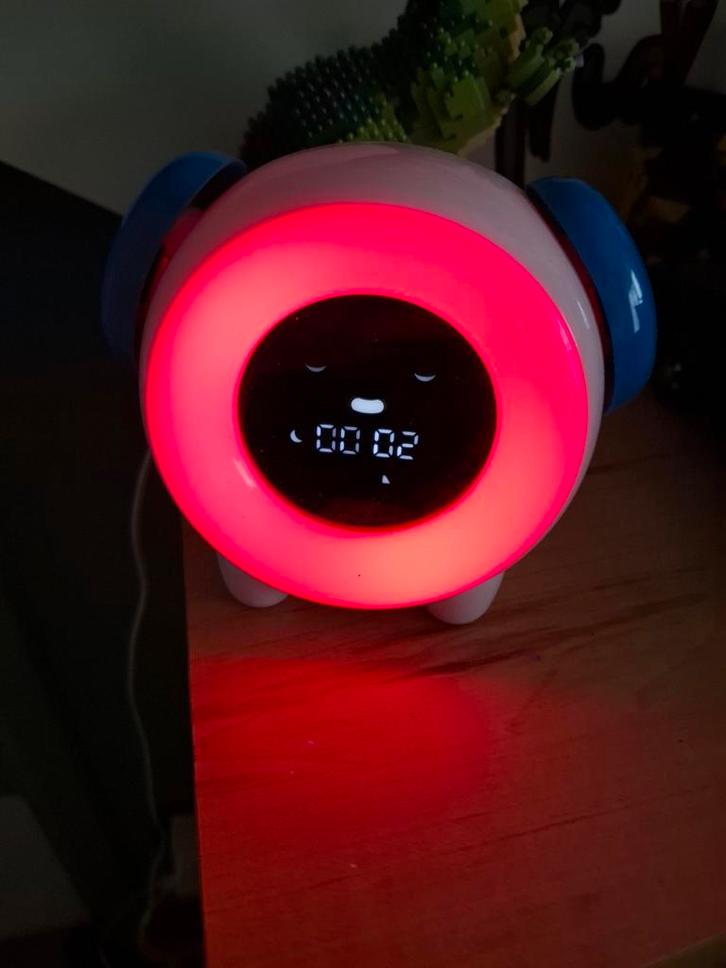 Kinderwekker met alarm. Veranderende of vaste kleur., Elektronische apparatuur, Wekkers, Ophalen