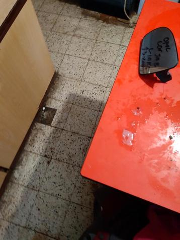 Linker spiegel glas opel corsa b beschikbaar voor biedingen