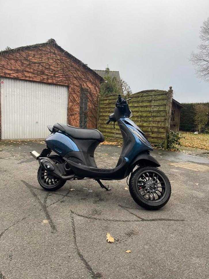 Piaggio zip 70cc DR B-klasse, Fietsen en Brommers, Scooters | Piaggio, Zip, Klasse B (45 km/u), Benzine, Ophalen