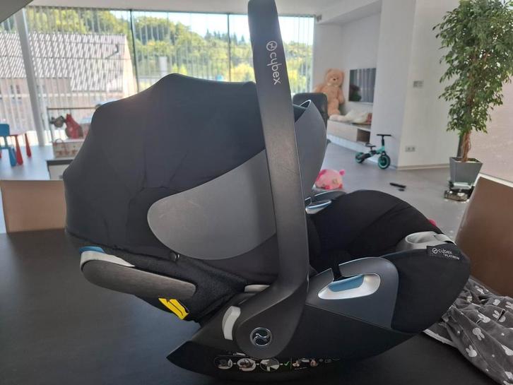 Cybex cloud Z + 2x basis Z + toebehoren (Zie omschrijving), Kinderen en Baby's, Autostoeltjes, Zo goed als nieuw, Ophalen