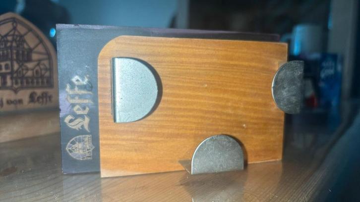 Leffe : porte-carton, Collections, Marques de bière, Comme neuf, Sous-bock, Leffe, Enlèvement ou Envoi