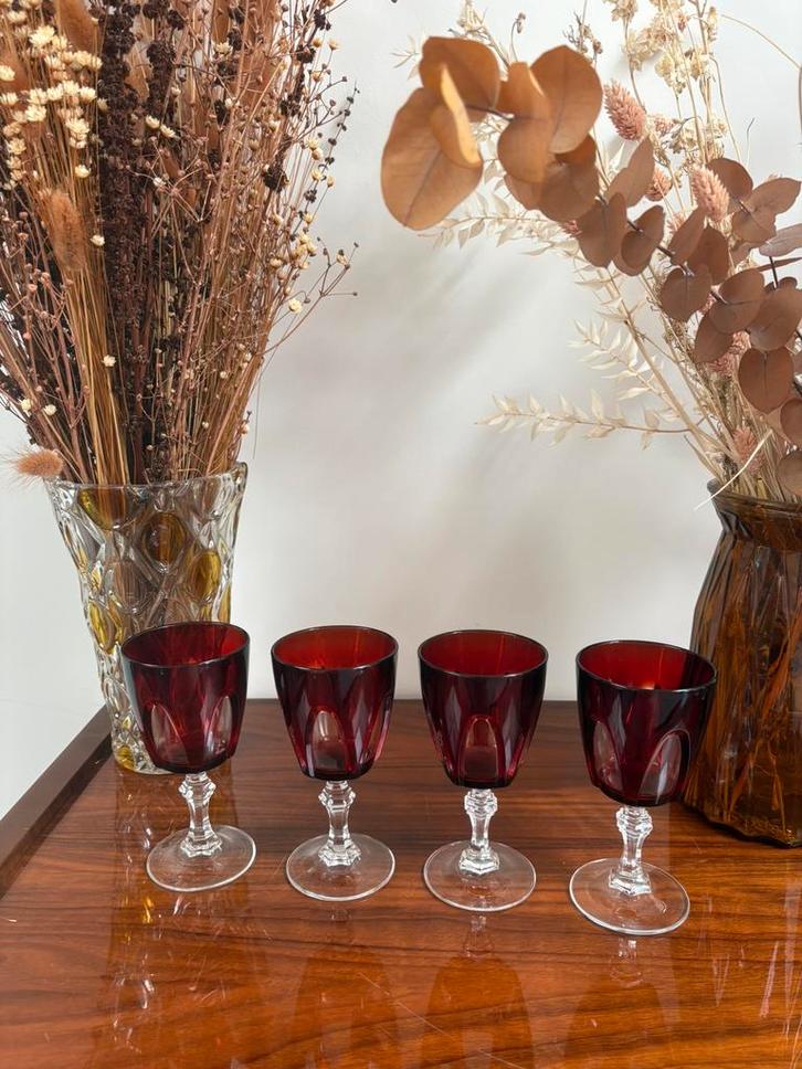 Vintage Luminarc Ruby Red glazen - set van 4, Verzamelen, Glas en Drinkglazen, Zo goed als nieuw, Ophalen of Verzenden