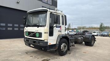 Volvo FL 220 (FULL STEEL SUSP / 10 BOLTS / 18 TONS / VERY CL beschikbaar voor biedingen
