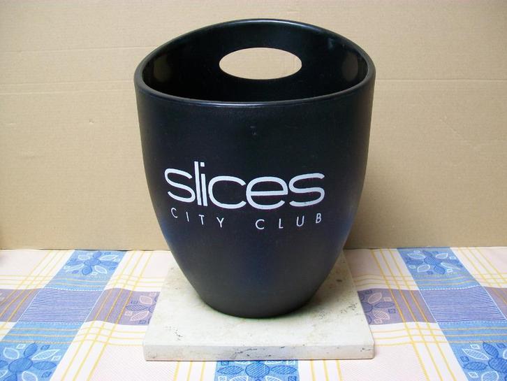 Slices City Club Hasselt - Champagne Emmer Koeler ijsemmer, Verzamelen, Merken en Reclamevoorwerpen, Gebruikt, Gebruiksvoorwerp