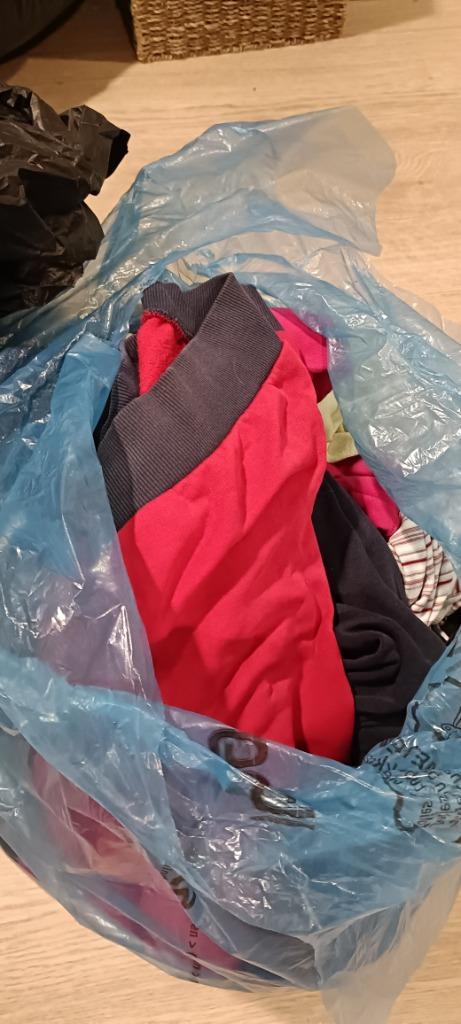 Dames kleren 2 volle zakken grote, Kleding | Dames, Dames-kledingpakketten, Zo goed als nieuw, Ophalen