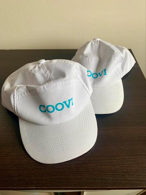 COOVI horeca opleiding: 2 witte petten, Kleding | Heren, Hoeden en Petten, Zo goed als nieuw, Ophalen