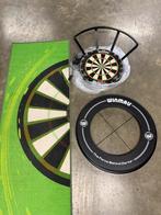 Winmau dartset collection, Sport en Fitness, Darts, Ophalen, Zo goed als nieuw, Dartbord