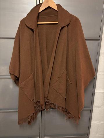 Cape in camel kleur merk MARELLA beschikbaar voor biedingen