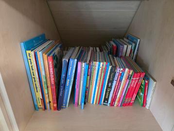 Kinder boeken  +/- 100 stuks  beschikbaar voor biedingen