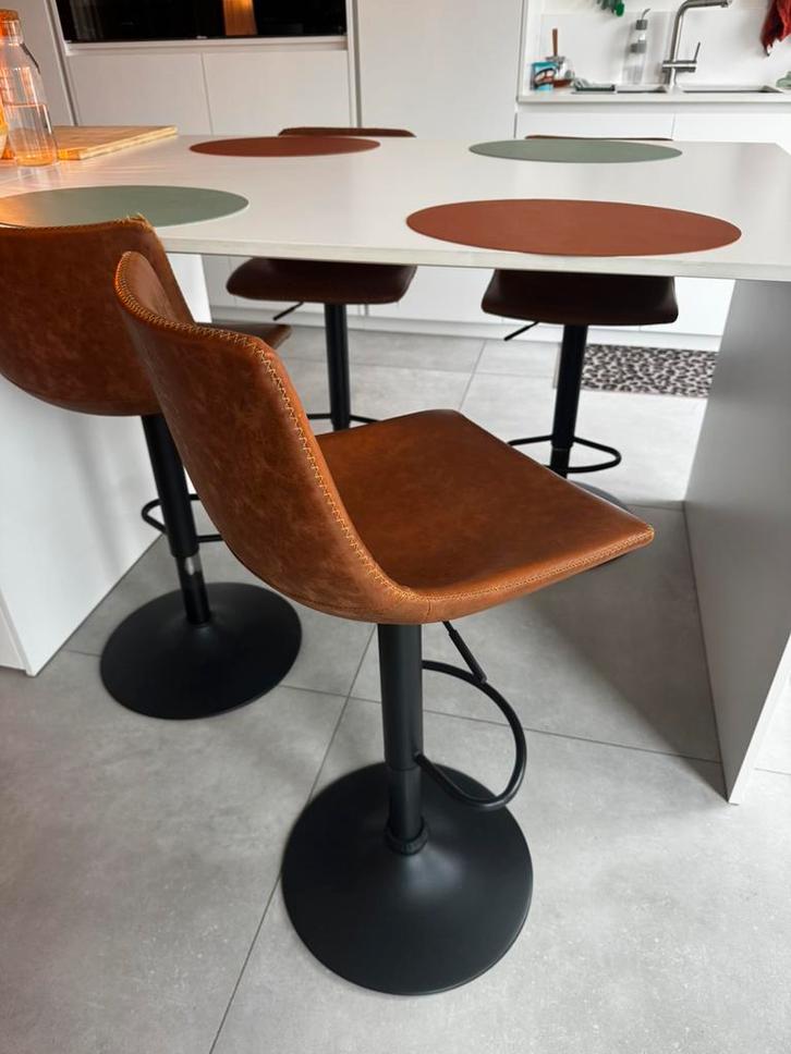 Verstelbare en draaiende brakrukken, Huis en Inrichting, Barkrukken, Gebruikt, Leer, 5 krukken of meer, In hoogte verstelbaar