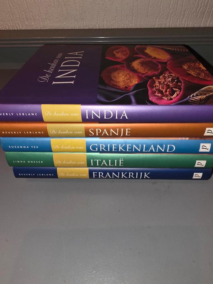 De keuken van... 5 kookboeken, Livres, Livres de cuisine, France, Enlèvement ou Envoi
