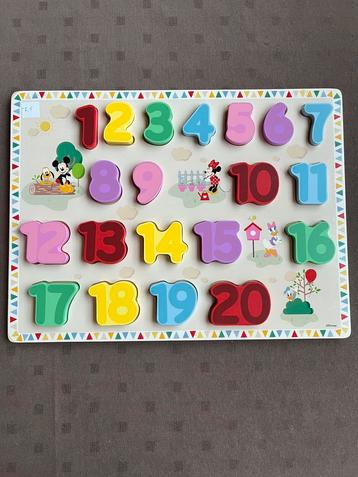 Verschillende puzzels beschikbaar voor biedingen