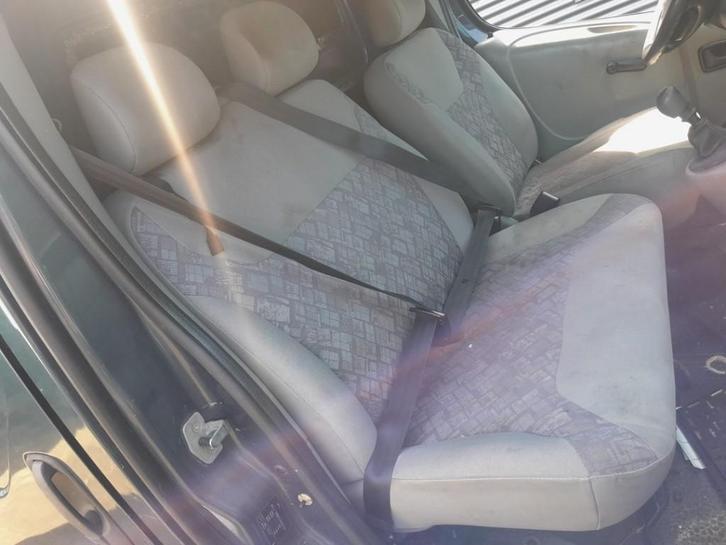 STOEL RECHTS VOOR Opel Vivaro (01-2000/07-2014), Auto-onderdelen, Interieur en Bekleding, Opel, Gebruikt
