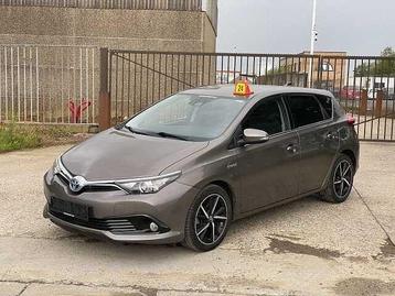 Toyota Auris 1.8i HSD Comfort & Pack disponible aux enchères