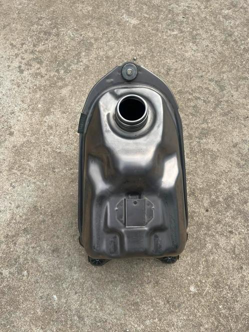 Réservoir titane avec pompe 250crf2021, Motoren, Onderdelen | Honda, Ophalen of Verzenden
