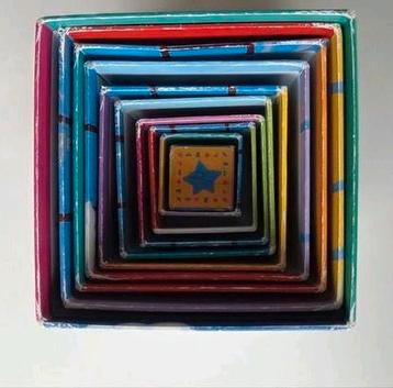 Djeco dobbelstenen om te stapelen beschikbaar voor biedingen