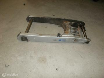 Achterbrug achtervork ST2 ST3 ST4 ST Monster 620 695 S4 beschikbaar voor biedingen