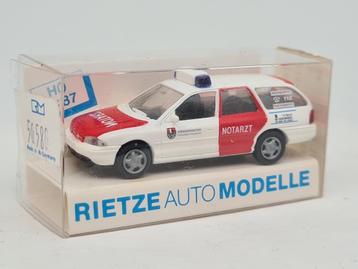 Ford Mondeo ambulance Königswinter - Rietze 1/87