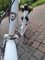 finale alpina  witte meisjes fiets, Ophalen