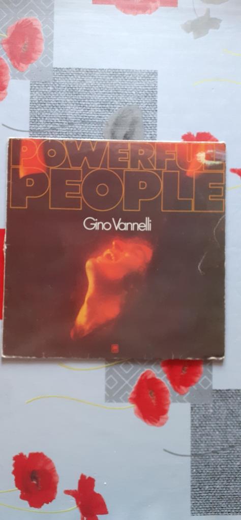 LP Gino Vannelli - Powerful people, Cd's en Dvd's, Vinyl | Pop, Gebruikt, 1960 tot 1980, 12 inch, Ophalen of Verzenden