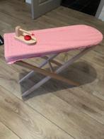 Houten strijkplank met strijkijzer L62 x B22 x H58, Ophalen, Zo goed als nieuw, Meubelstuk of Keukentje