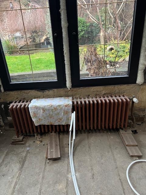 Lot de 4 radiateurs en fonte, Bricolage & Construction, Chauffage & Radiateurs, Utilisé, Radiateur, 800 watts ou plus, 30 à 80 cm