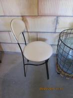 Moderne zwarte stoel met wit leder, Ophalen, Gebruikt, Wit, Metaal