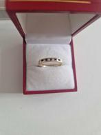 14 karaats gouden ring met diamant en saffier, Handtassen en Accessoires, Ringen, Nieuw, Goud, Goud, Met edelsteen