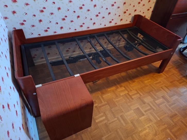 Auping bedframe en elektrische boxspring, Huis en Inrichting, Slaapkamer | Bedden, Zo goed als nieuw, Eenpersoons, 90 cm, 200 cm