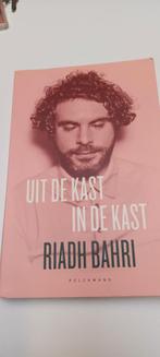 Riadh Bahri - Uit de kast. In de kast, Enlèvement, Comme neuf, Riadh Bahri