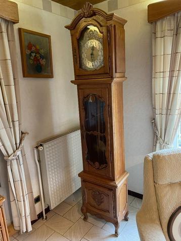 Horloge de parquet style Louis XV de marque Kieninger