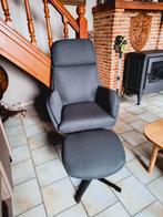 Fauteuil met voetenbank, Huis en Inrichting, Fauteuils, Ophalen of Verzenden, Zo goed als nieuw
