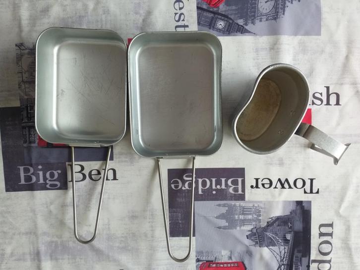 Lot de vaisselle de camping, Caravanes & Camping, Accessoires de camping, Utilisé, Enlèvement ou Envoi