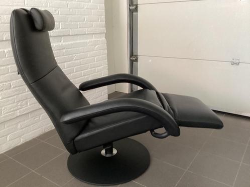 Prachtige Jori relax Yoga MULTI MOVE (nekkussen incl. ZGAN, Huis en Inrichting, Fauteuils, Zo goed als nieuw, Leer, Ophalen