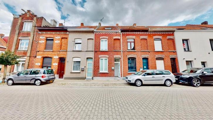 Gerenoveerde woning met 3 slaapkamers en stadstuin, Immo, Maisons à vendre, Province de Flandre-Occidentale, Jusqu'à 200 m², Maison 2 façades