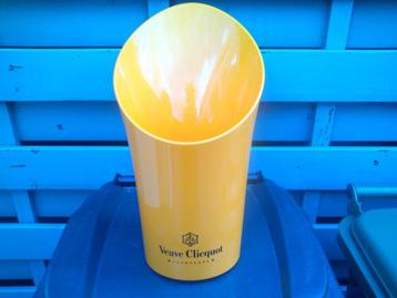 Veuve Clicquot champagneijsemmer. beschikbaar voor biedingen