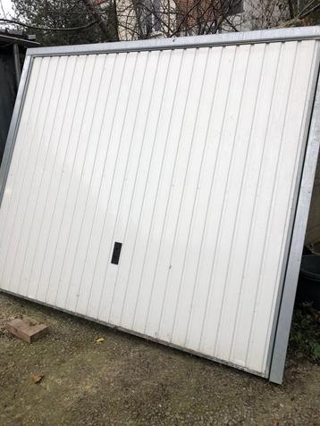 Porte de garage (Lot de 9) beschikbaar voor biedingen