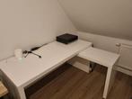 Witte bureau met kabelgoot, Ophalen, Zo goed als nieuw, Bureau