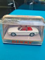 Triumph Stag 1969, Hobby & Loisirs créatifs, Voitures miniatures | 1:43, Comme neuf, Dinky Toys, Voiture, Enlèvement ou Envoi