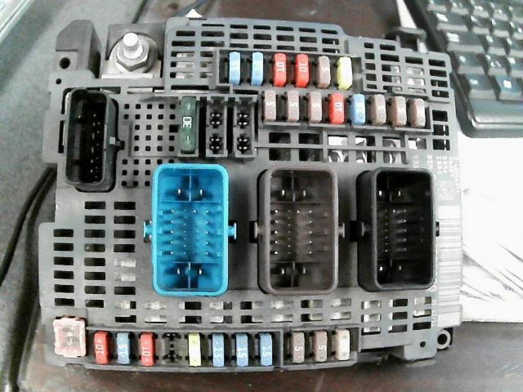 Boitier fusibles Peugeot 508  9674922080 (129), Auto-onderdelen, Overige Auto-onderdelen, Peugeot, Gebruikt, Ophalen of Verzenden