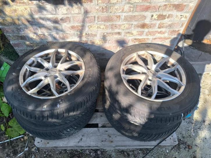 Winterbanden met Rial lichtmetalen velgen – 215/65 R17 99V, Auto-onderdelen, Banden en Velgen, Velg(en), Winterbanden, 17 inch
