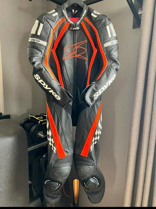 Spyke one piece pak.NIEUW zonder kaartje!KOOPJE!, Motoren, Kleding | Motorkleding, Combipak, Heren, Nieuw zonder kaartje, Ophalen