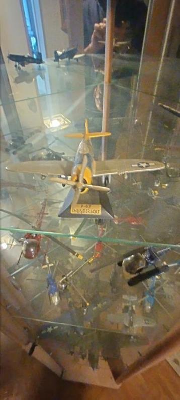 maquette d'avion et d'hélicoptère (grande collection)