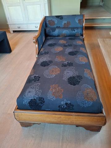 chaise longue beschikbaar voor biedingen