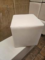 A vendre pouf 40x40x40 blanc plusieurs pieces, Enlèvement ou Envoi, Comme neuf