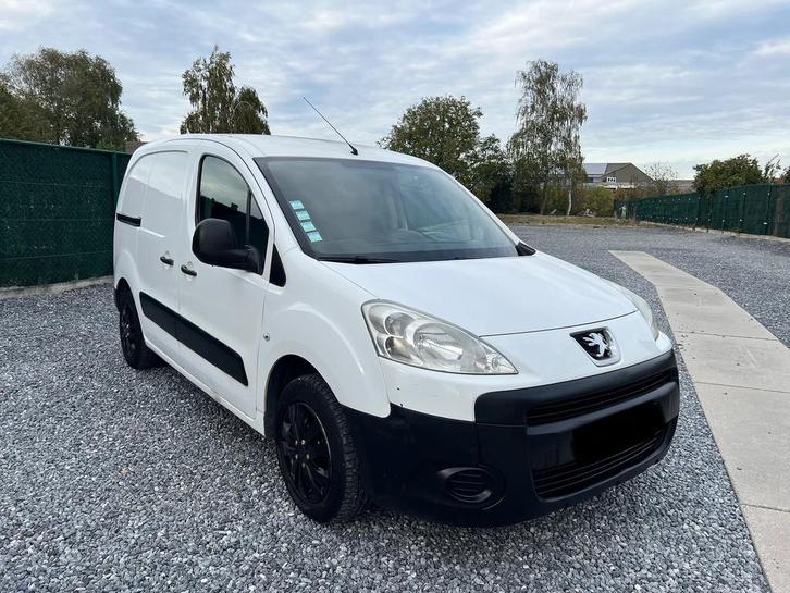 Peugeot partner, Auto's, Bestelwagens en Lichte vracht, Particulier, Peugeot, Diesel, Euro 5, Ophalen