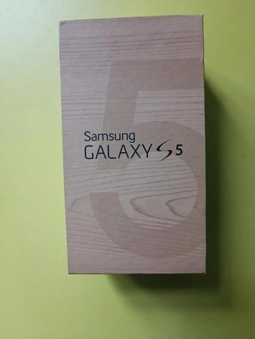 Samsung Galaxy S5 blanc 16 GB. disponible aux enchères